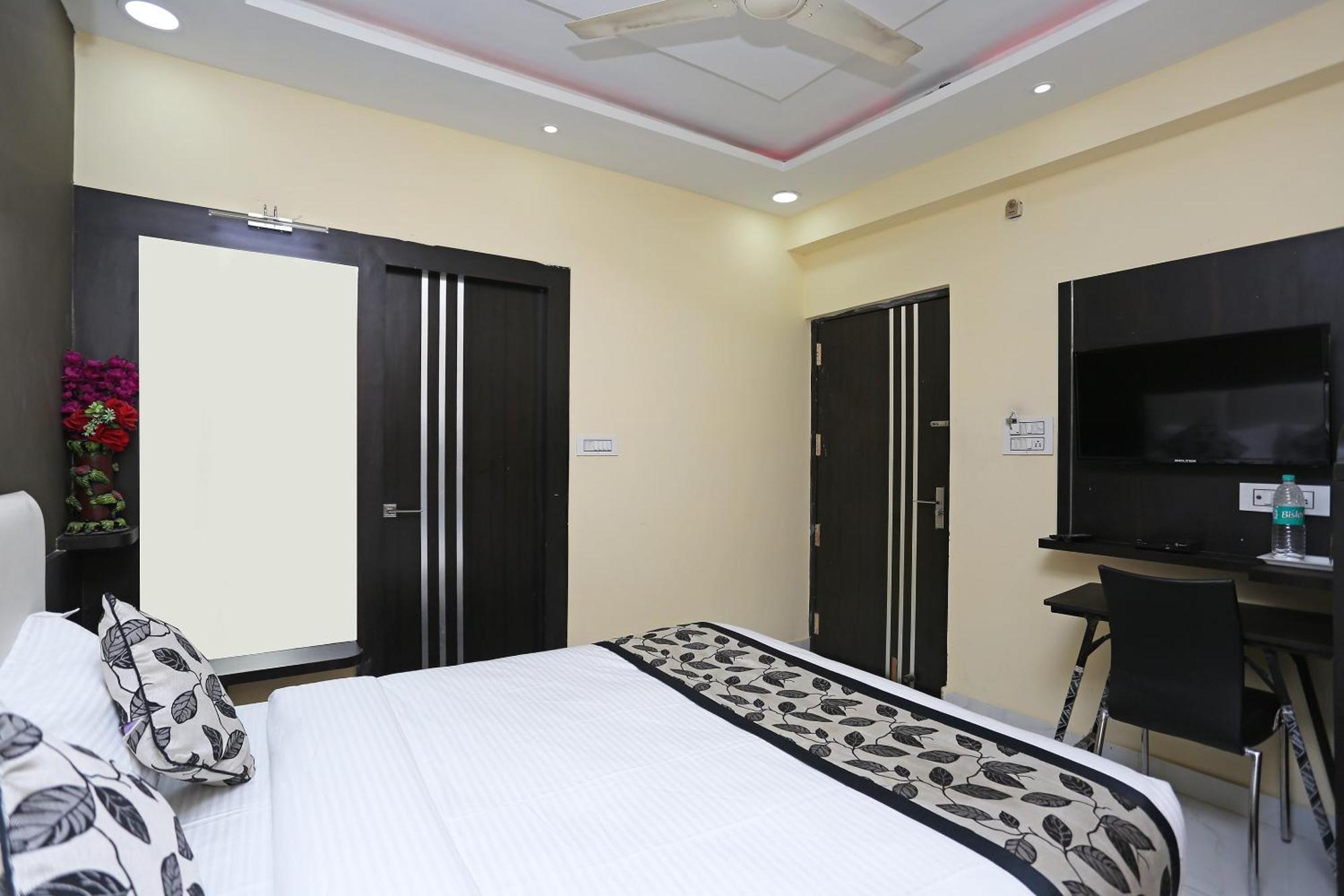 Hotel O Laxmi Privilege Inn Gwalior Bagian luar foto