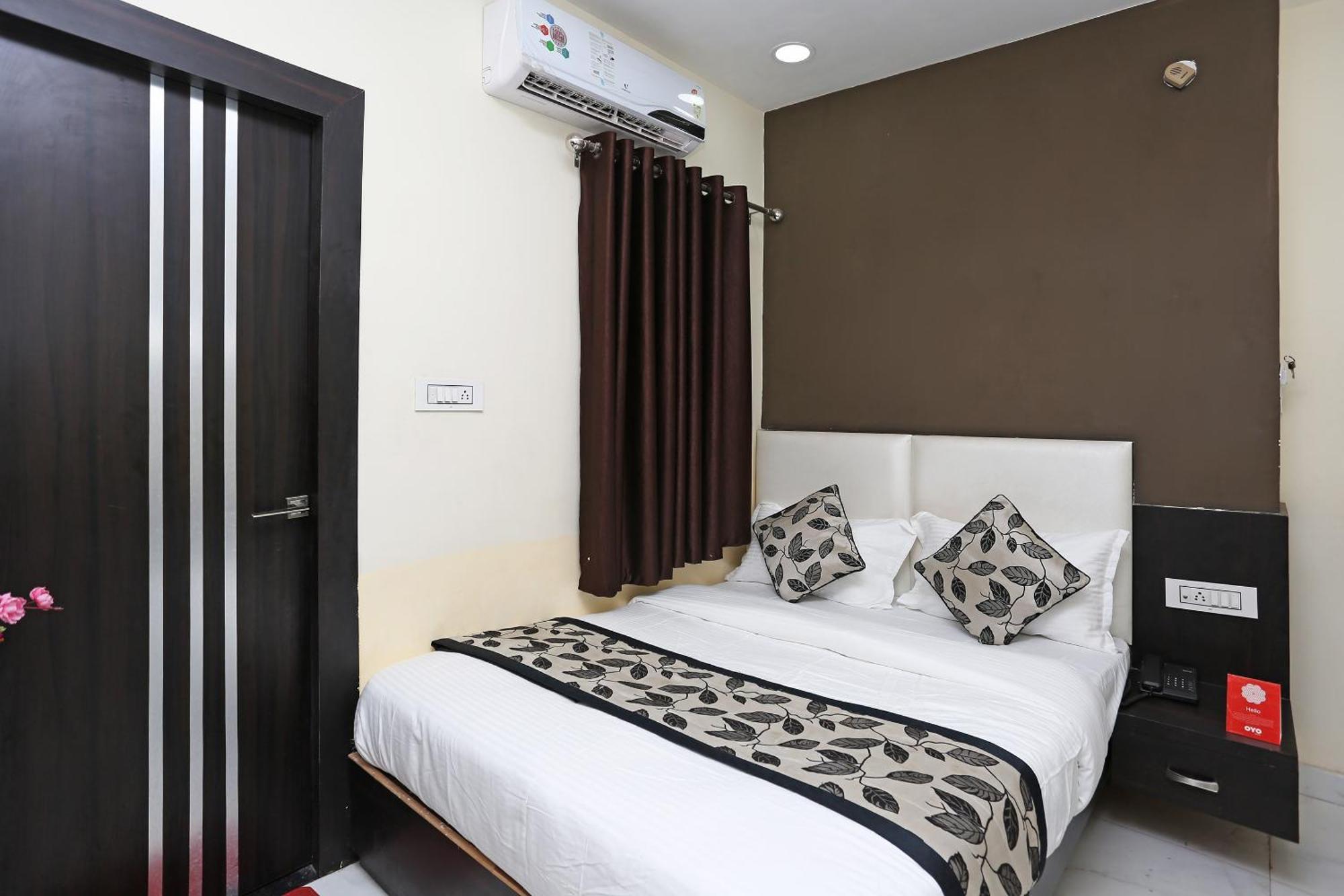 Hotel O Laxmi Privilege Inn Gwalior Bagian luar foto