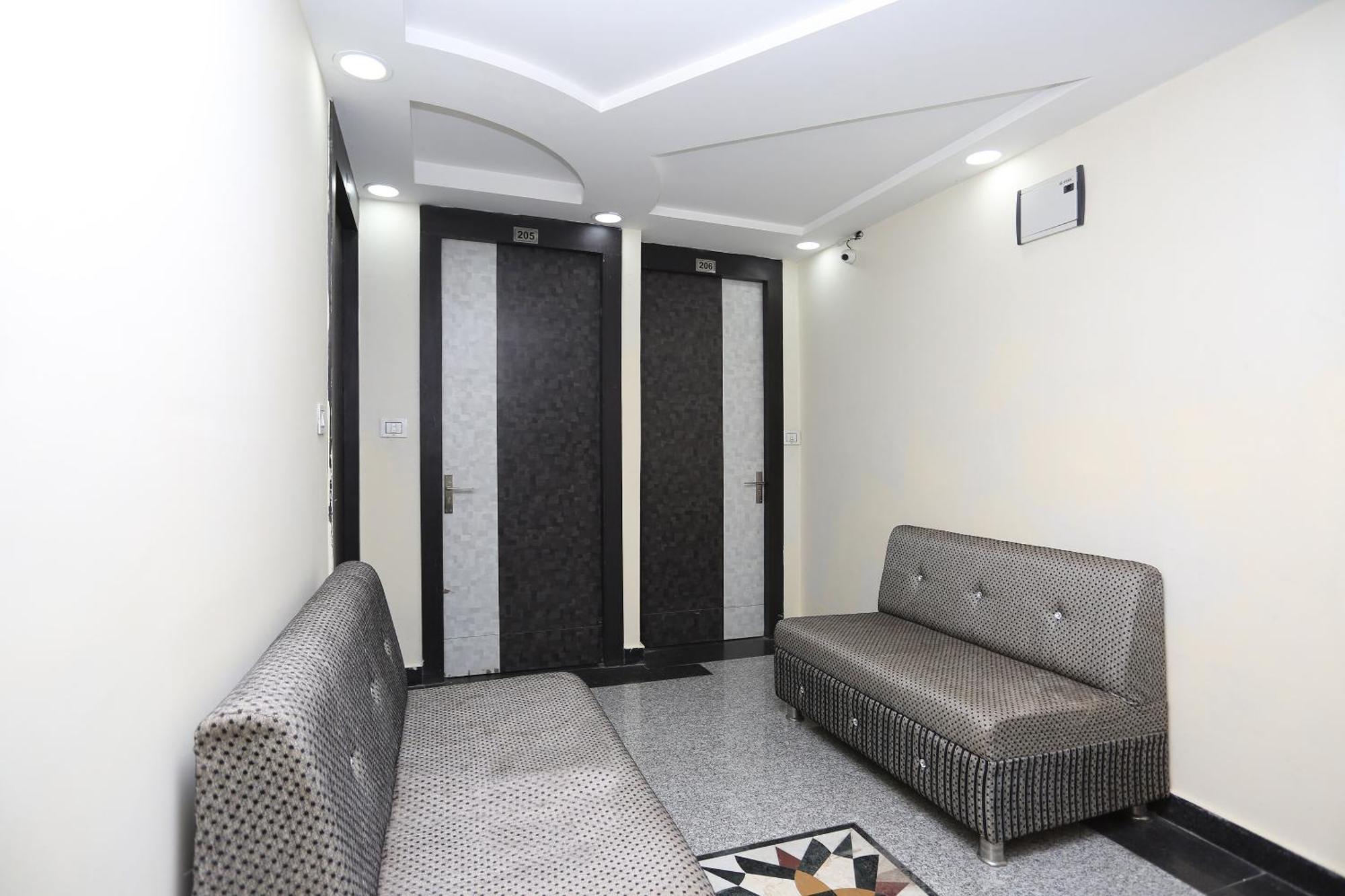Hotel O Laxmi Privilege Inn Gwalior Bagian luar foto